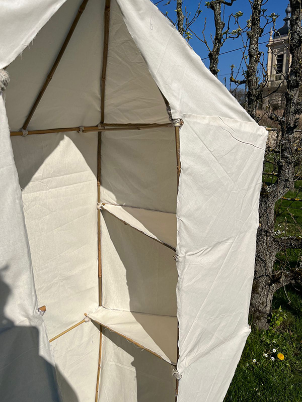 Una vista al interior de mi caparazón // Un aperçu de l'intérieur de ma carapace